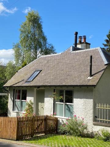 Cobbler'S Cottage At Kindrochet, Strathtay Pitlochry Esterno foto
